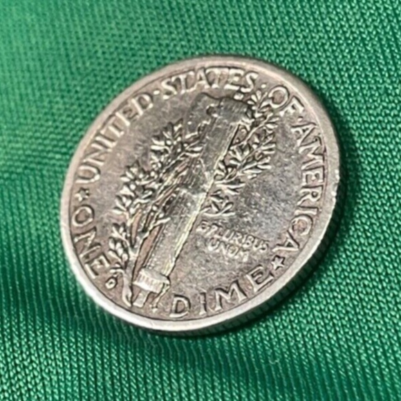 1942 Silver Mercury War Dime Brilliant Circulated Coin  205171953111 - Picture 4 of 6